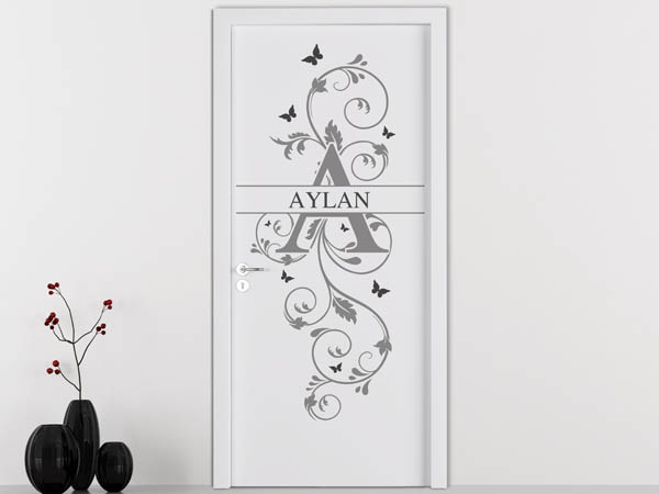 Wandtattoo Namensschild Aylan auf einer Tür
