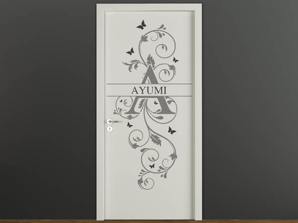 Wandtattoo Namensschild Ayumi auf einer Tür