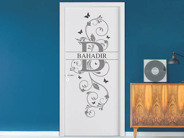 Wandtattoo Namensschild Bahadir auf einer Tür
