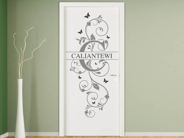 Wandtattoo Namensschild Caliantewi auf einer Tür