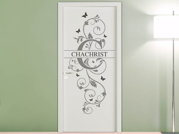 Wandtattoo Namensschild Chachrist auf einer Tür