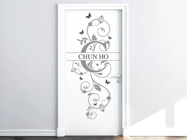 Wandtattoo Namensschild Chun Ho auf einer Tür