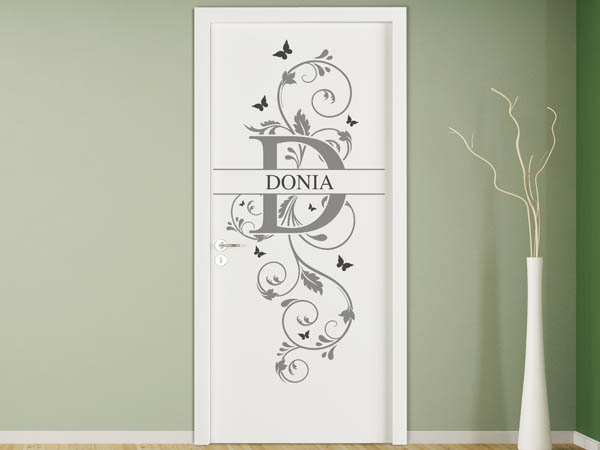 Wandtattoo Namensschild Donia auf einer Tür