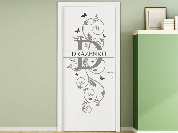 Wandtattoo Namensschild Drazenko auf einer Tür
