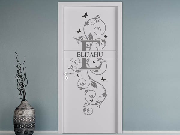 Wandtattoo Namensschild Elijahu auf einer Tür