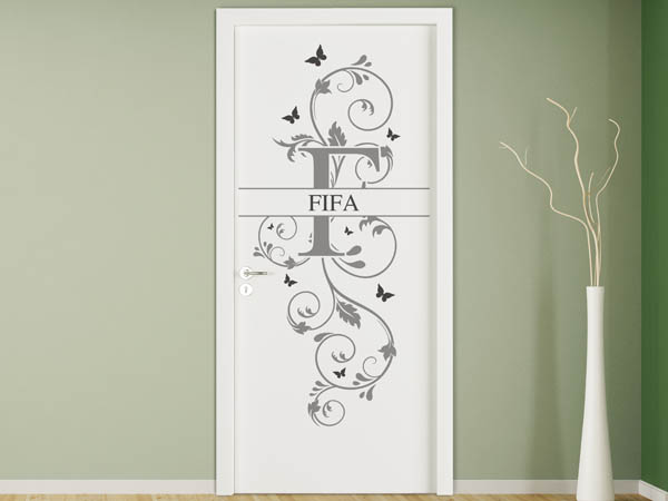 Wandtattoo Namensschild Fifa auf einer Tür