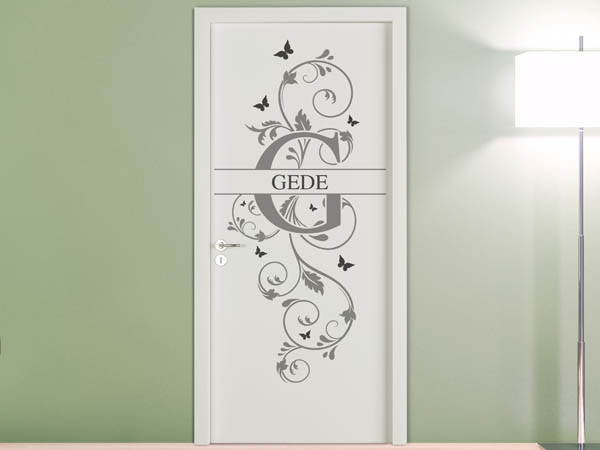 Wandtattoo Namensschild Gede auf einer Tür