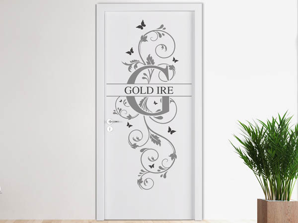 Wandtattoo Namensschild Gold Ire auf einer Tür