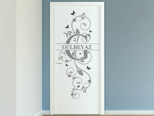 Wandtattoo Namensschild Gülbeyaz auf einer Tür