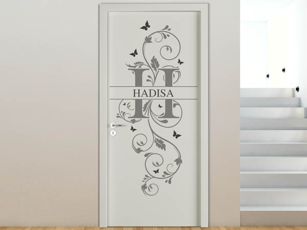 Wandtattoo Namensschild Hadisa auf einer Tür