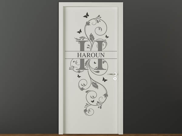 Wandtattoo Namensschild Haroun auf einer Tür