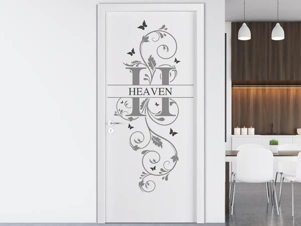 Wandtattoo Namensschild Heaven auf einer Tür