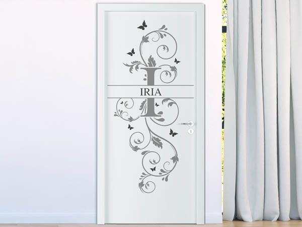 Wandtattoo Namensschild Iria auf einer Tür