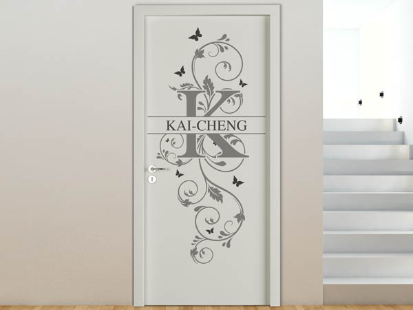 Wandtattoo Namensschild Kai-Cheng auf einer Tür