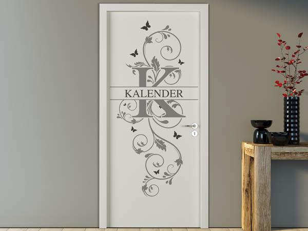 Wandtattoo Namensschild Kalender auf einer Tür