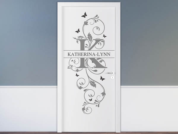 Wandtattoo Namensschild Katherina-Lynn auf einer Tür
