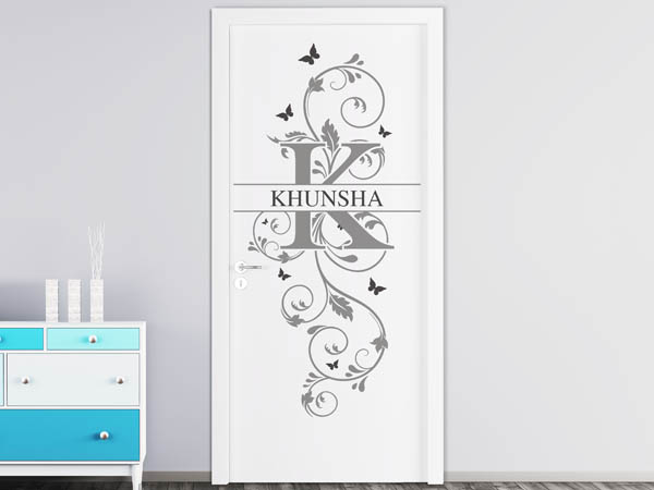 Wandtattoo Namensschild Khunsha auf einer Tür