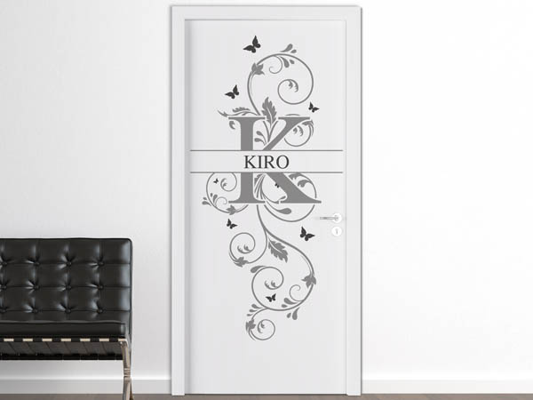 Wandtattoo Namensschild Kiro auf einer Tür
