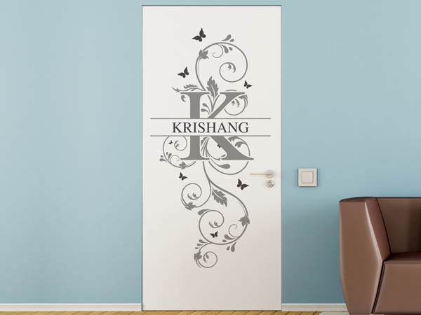 Wandtattoo Namensschild Krishang auf einer Tür