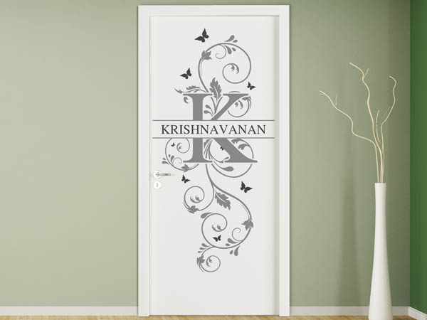 Wandtattoo Namensschild Krishnavanan auf einer Tür