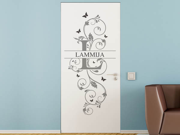 Wandtattoo Namensschild Lammija auf einer Tür