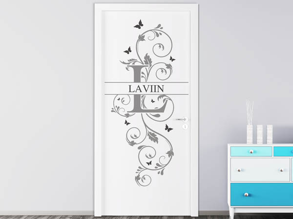 Wandtattoo Namensschild Laviin auf einer Tür