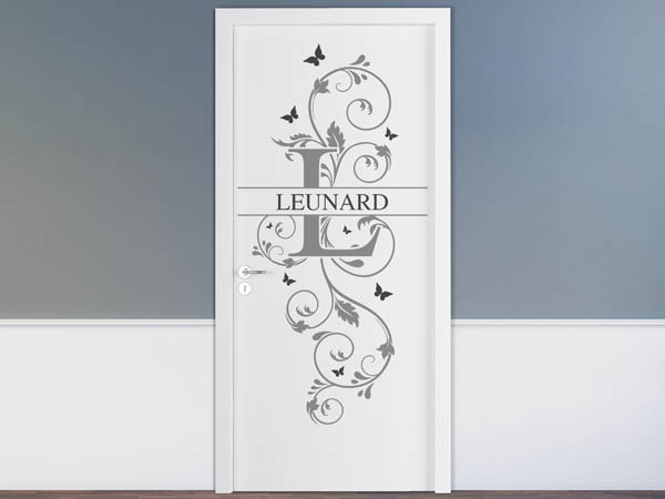 Wandtattoo Namensschild Leunard auf einer Tür