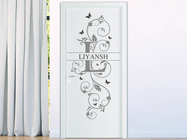Wandtattoo Namensschild Liyansh auf einer Tür