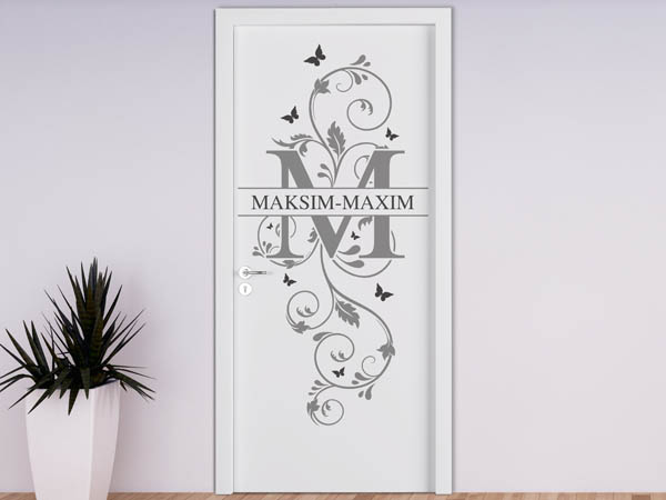 Wandtattoo Namensschild Maksim-Maxim auf einer Tür