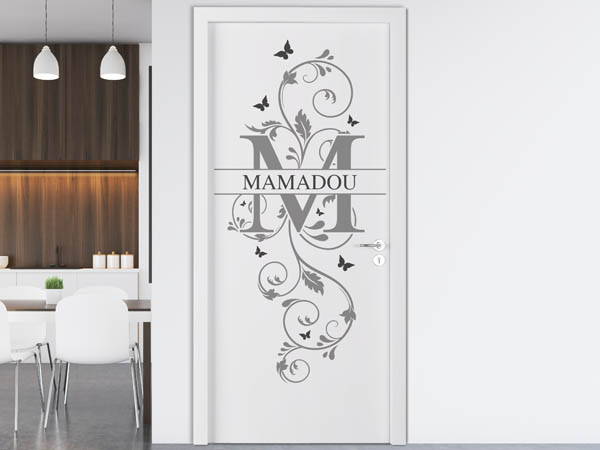 Wandtattoo Namensschild Mamadou auf einer Tür