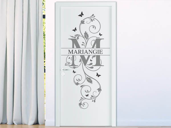 Wandtattoo Namensschild Mariangie auf einer Tür