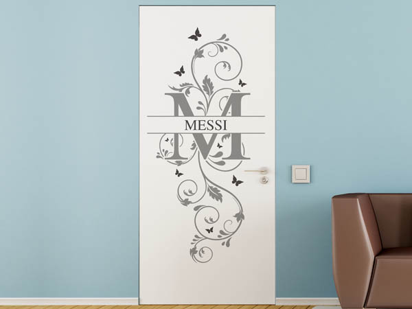 Wandtattoo Namensschild Messi auf einer Tür
