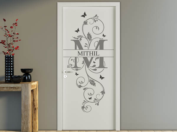 Wandtattoo Namensschild Mithil auf einer Tür