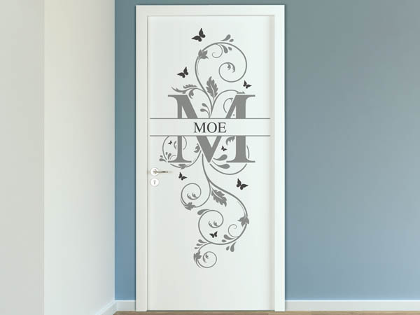 Wandtattoo Namensschild Moe auf einer Tür