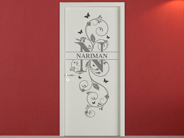 Wandtattoo Namensschild Nariman auf einer Tür