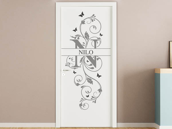 Wandtattoo Namensschild Nilo auf einer Tür
