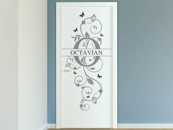 Wandtattoo Namensschild Octavian auf einer Tür