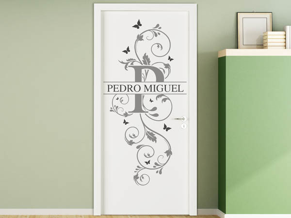 Wandtattoo Namensschild Pedro Miguel auf einer Tür