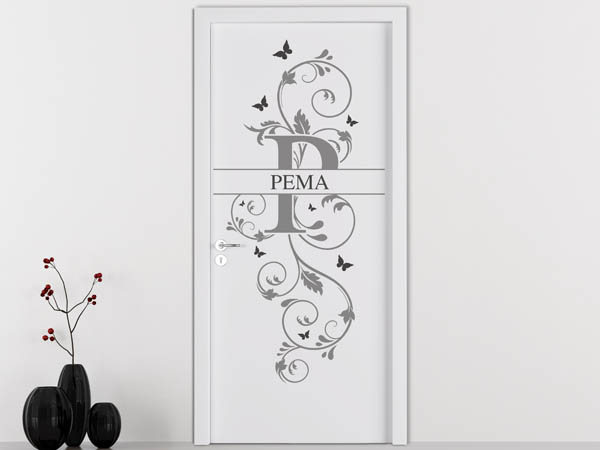 Wandtattoo Namensschild Pema auf einer Tür