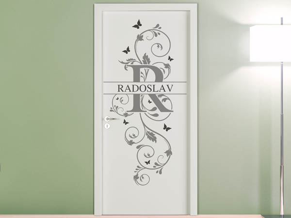 Wandtattoo Namensschild Radoslav auf einer Tür