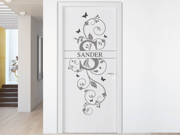 Wandtattoo Namensschild Sander auf einer Tür