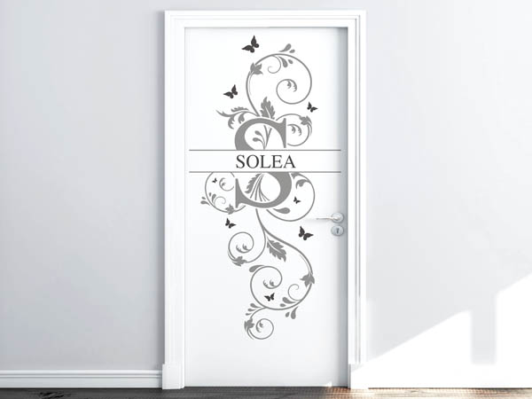 Wandtattoo Namensschild Solea auf einer Tür