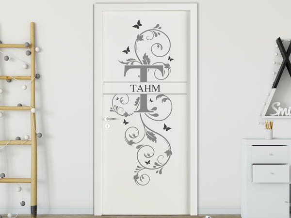 Wandtattoo Namensschild Tahm auf einer Tür
