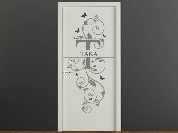 Wandtattoo Namensschild Taka auf einer Tür
