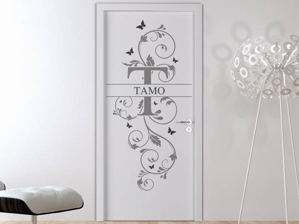Wandtattoo Namensschild Tamo auf einer Tür