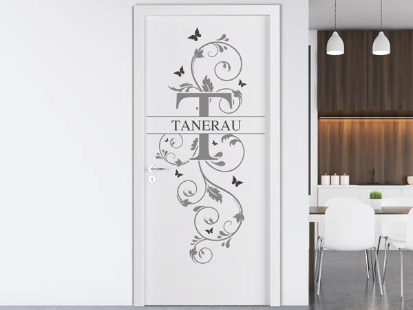 Wandtattoo Namensschild Tanerau auf einer Tür