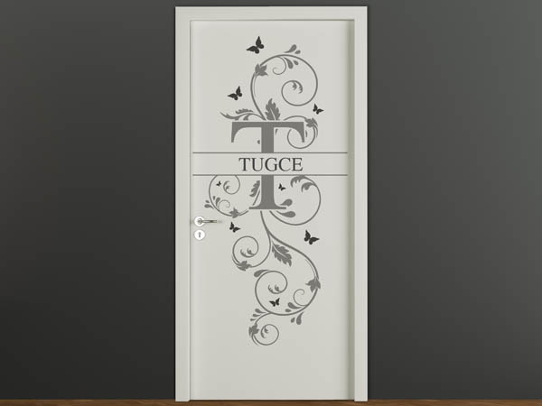 Wandtattoo Namensschild Tugce auf einer Tür
