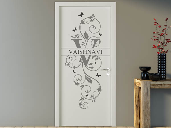 Wandtattoo Namensschild Vaishnavi auf einer Tür
