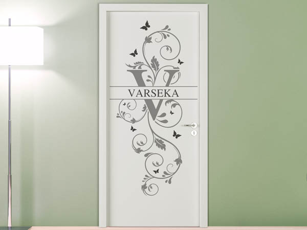 Wandtattoo Namensschild Varseka auf einer Tür
