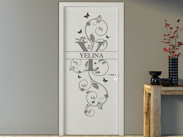 Wandtattoo Namensschild Yelina auf einer Tür